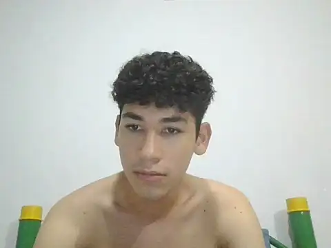 Snapshot of leo_teen chatting on 18, 1, 2025 leo teen online show from 18, 1, 2025