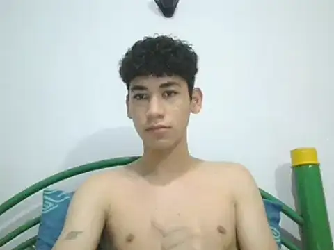 Snapshot of leo_teen chatting on 23, 1, 2025 leo teen online show from 23, 1, 2025