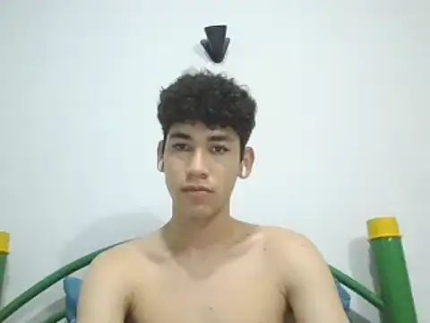 Snapshot of leo_teen chatting on 24, 1, 2025 leo teen online show from 24, 1, 2025