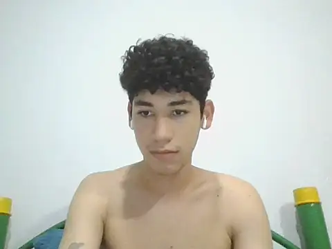 Snapshot of leo_teen chatting on 26, 1, 2025 leo teen online show from 26, 1, 2025