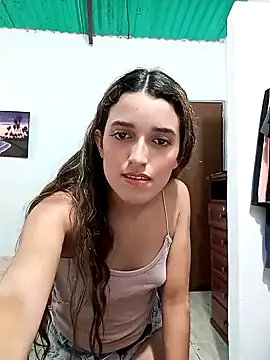 Snapshot of faby_Hot chatting on 8, 1, 2025 faby Hot online show from 8, 1, 2025