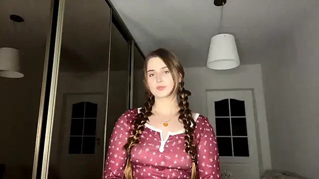 SelinaHope18 online show from 2, 1, 2025