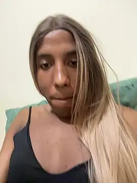 Snapshot of Celine_trans01 chatting on 27, 12, 2024 Celine trans01 online show from 27, 12, 2024