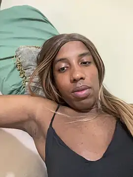 Snapshot of Celine_trans01 chatting on 28, 12, 2024 Celine trans01 online show from 28, 12, 2024