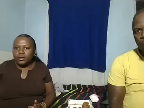 Snapshot of ThamiXX chatting on 5, 2, 2025 ThamiXX online show from 5, 2, 2025