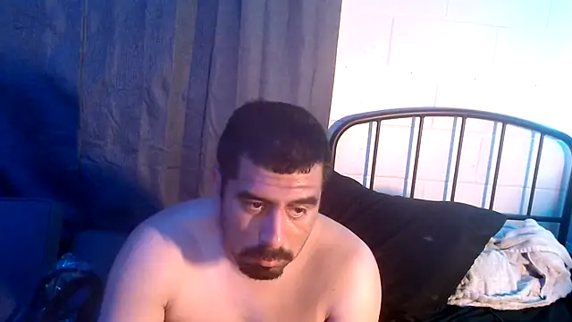 Snapshot of k1oudE chatting on 23, 4, 2026 k1oudE online show from 23, 4, 2026