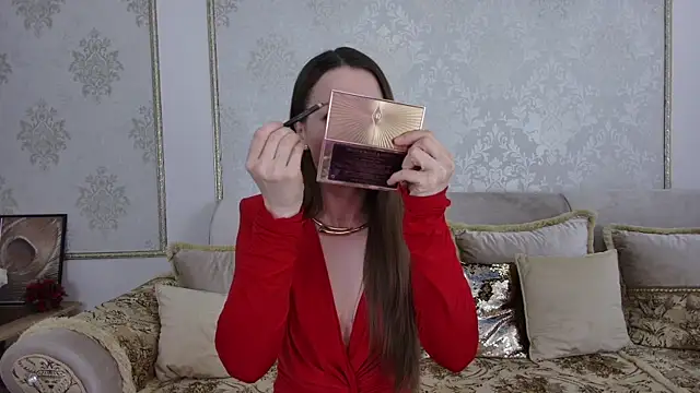 Snapshot of HelenBenit chatting on 11, 3, 2025 HelenBenit online show from 11, 3, 2025