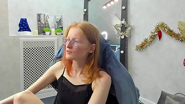 ElizabethHarpper online show from 19, 1, 2025