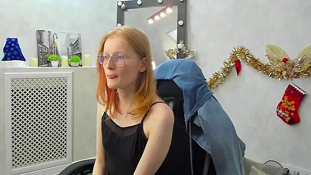 ElizabethHarpper online show from 19, 1, 2025