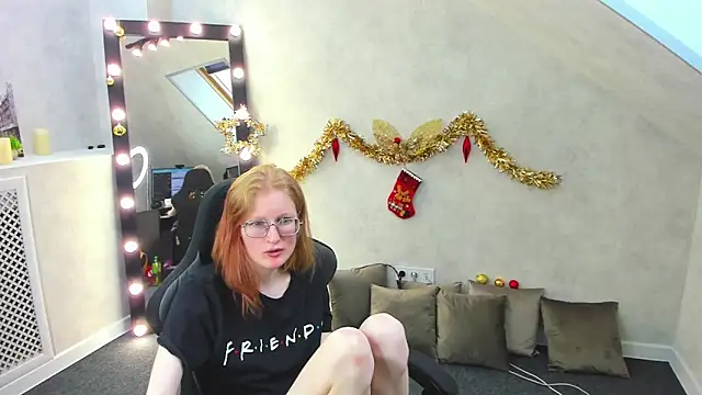 ElizabethHarpper online show from 26, 1, 2025