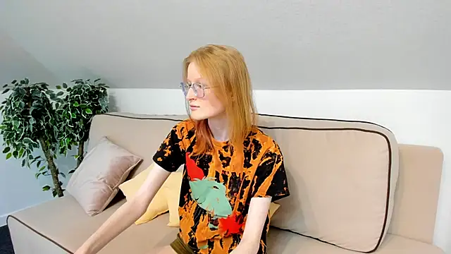 ElizabethHarpper online show from 11, 2, 2025