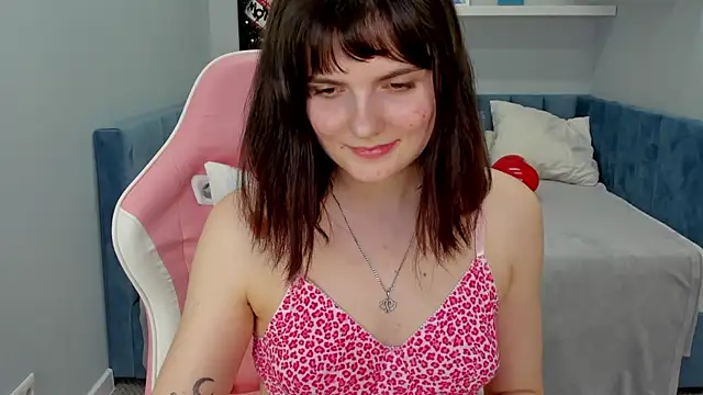 Snapshot of CharlotteMitchell chatting on 15, 2, 2025 CharlotteMitchell online show from 15, 2, 2025