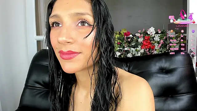 Snapshot of miss___evangeline chatting on 7, 3, 2025 miss evangeline online show from 7, 3, 2025