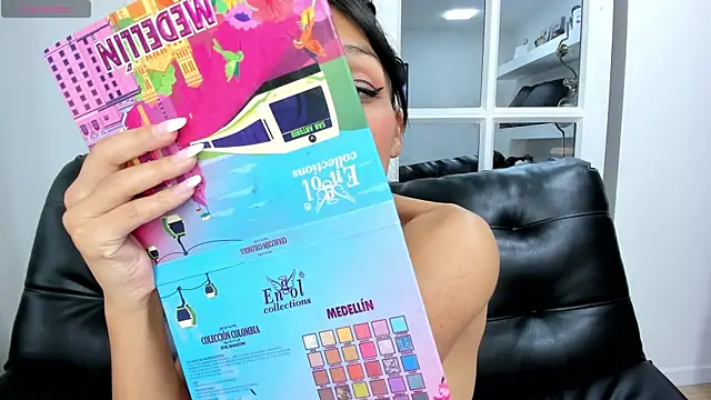 Snapshot of miss___evangeline chatting on 19, 3, 2025 miss evangeline online show from 19, 3, 2025