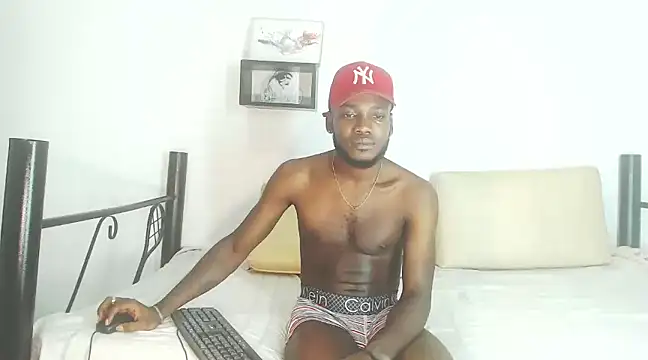 Snapshot of davidsims chatting on 30, 12, 2024 davidsims online show from 30, 12, 2024