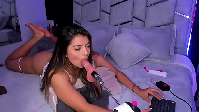 daniiphoeniixx online show from 21, 1, 2025