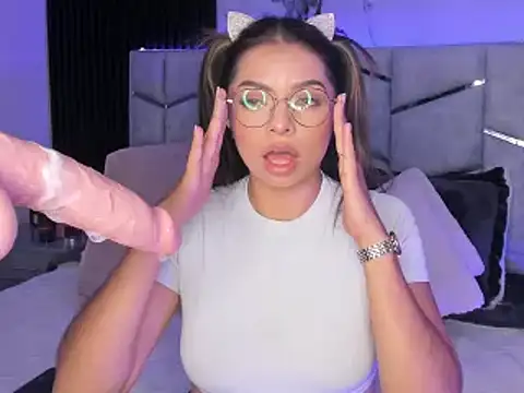 daniiphoeniixx online show from 13, 2, 2025