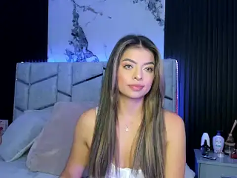 daniiphoeniixx online show from 24, 2, 2025