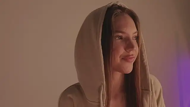 alittlestarrr online show from 2, 1, 2025