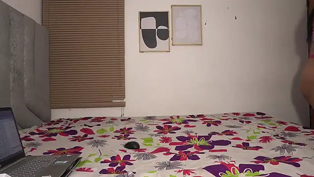 womantall99 online show from 20, 3, 2026