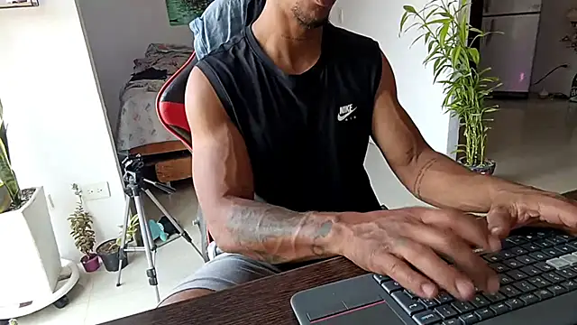 Adam Valenciia online show from 14, 2, 2026