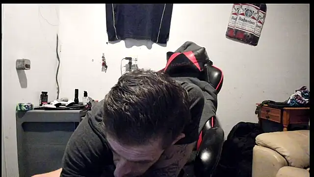 JamesMichael88 online show from 3, 3, 2025