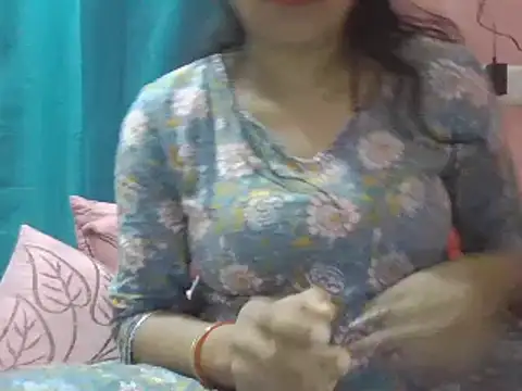 Hot-shanvi online show from 21, 3, 2025