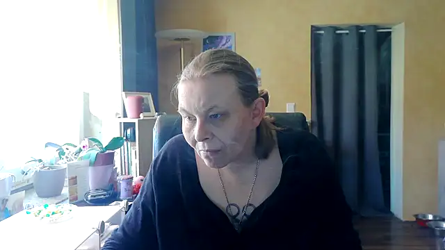 Sweet Phoenix online show from 19, 3, 2025