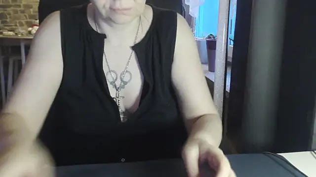 Sweet Phoenix online show from 15, 10, 2025