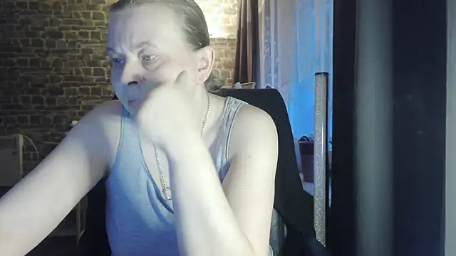 Sweet Phoenix online show from 17, 10, 2025