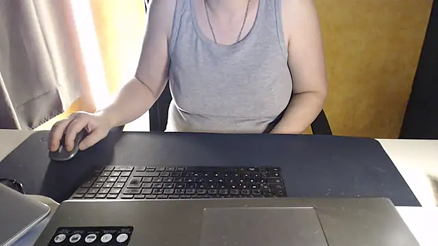 Sweet Phoenix online show from 20, 2, 2026