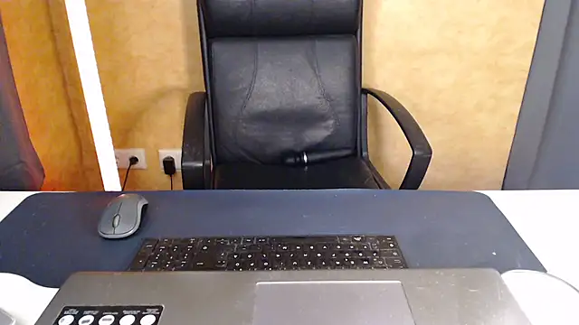 Sweet Phoenix online show from 23, 5, 2026