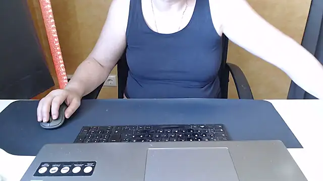 Snapshot of Sweet_Phoenix chatting on 4, 7, 2026 Sweet Phoenix online show from 4, 7, 2026