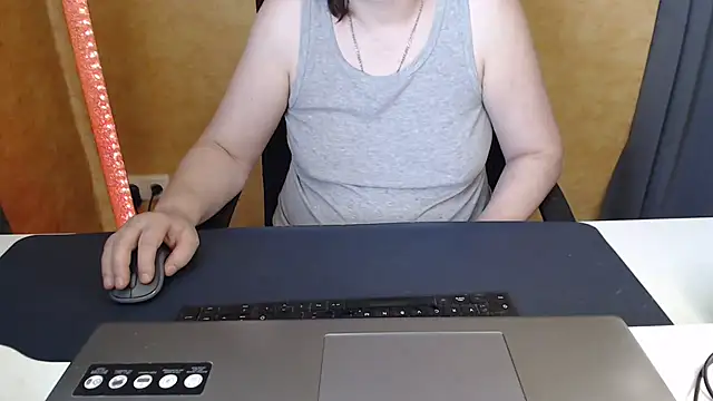 Snapshot of Sweet_Phoenix chatting on 8, 7, 2026 Sweet Phoenix online show from 8, 7, 2026