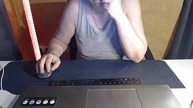 Snapshot of Sweet_Phoenix chatting on 8, 7, 2026 Sweet Phoenix online show from 8, 7, 2026
