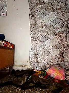 Enna Zarza  online show from 4, 10, 2025