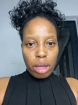 Thando04 online show from 19, 9, 2025