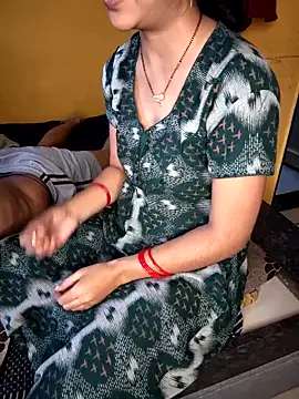 lovelygirl4567 online show from 23, 9, 2025