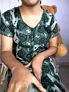 lovelygirl4567 online show from 24, 11, 2025