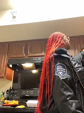 DamnBubbles online show from 9, 2, 2025