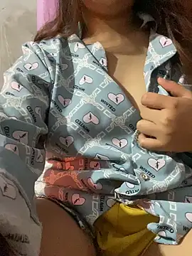 Snapshot of feng-a chatting on 5, 1, 2025 feng-a online show from 5, 1, 2025