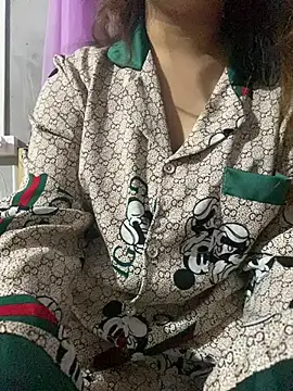 Snapshot of feng-a chatting on 7, 1, 2025 feng-a online show from 7, 1, 2025