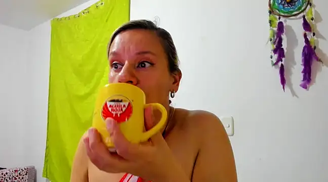 Snapshot of sofi_saliva2511 chatting on 2, 2, 2025 sofi saliva2511 online show from 2, 2, 2025