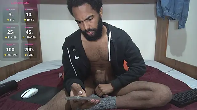 Snapshot of kevi_cocks chatting on 4, 4, 2026 kevi cocks online show from 4, 4, 2026