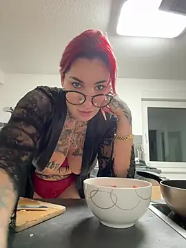 Snapshot of Mia-Fuchs chatting on 6, 1, 2025 Mia-Fuchs online show from 6, 1, 2025