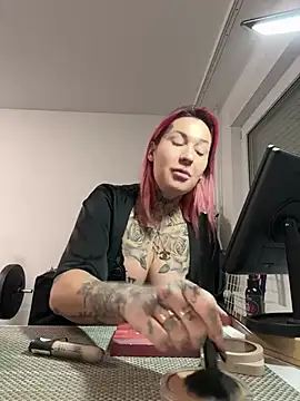 Snapshot of Mia-Fuchs chatting on 17, 2, 2025 Mia-Fuchs online show from 17, 2, 2025