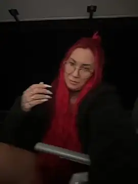 Snapshot of Mia-Fuchs chatting on 3, 10, 2025 Mia-Fuchs online show from 3, 10, 2025