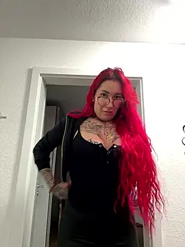 Snapshot of Mia-Fuchs chatting on 8, 1, 2026 Mia-Fuchs online show from 8, 1, 2026