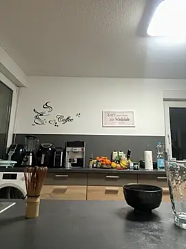 Mia-Fuchs online show from 2, 4, 2026