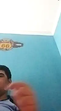 Snapshot of Elrep_tile chatting on 5, 1, 2025 Elrep tile online show from 5, 1, 2025